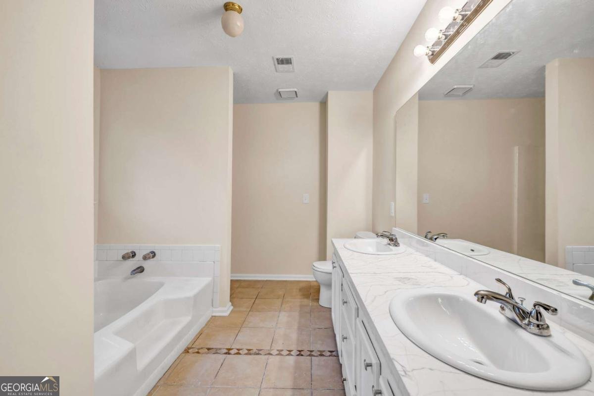 1600 Dillwood Court Lithonia - 23
