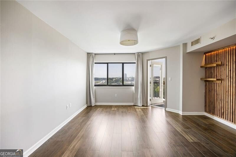 795 Hammond Drive Atlanta - 11