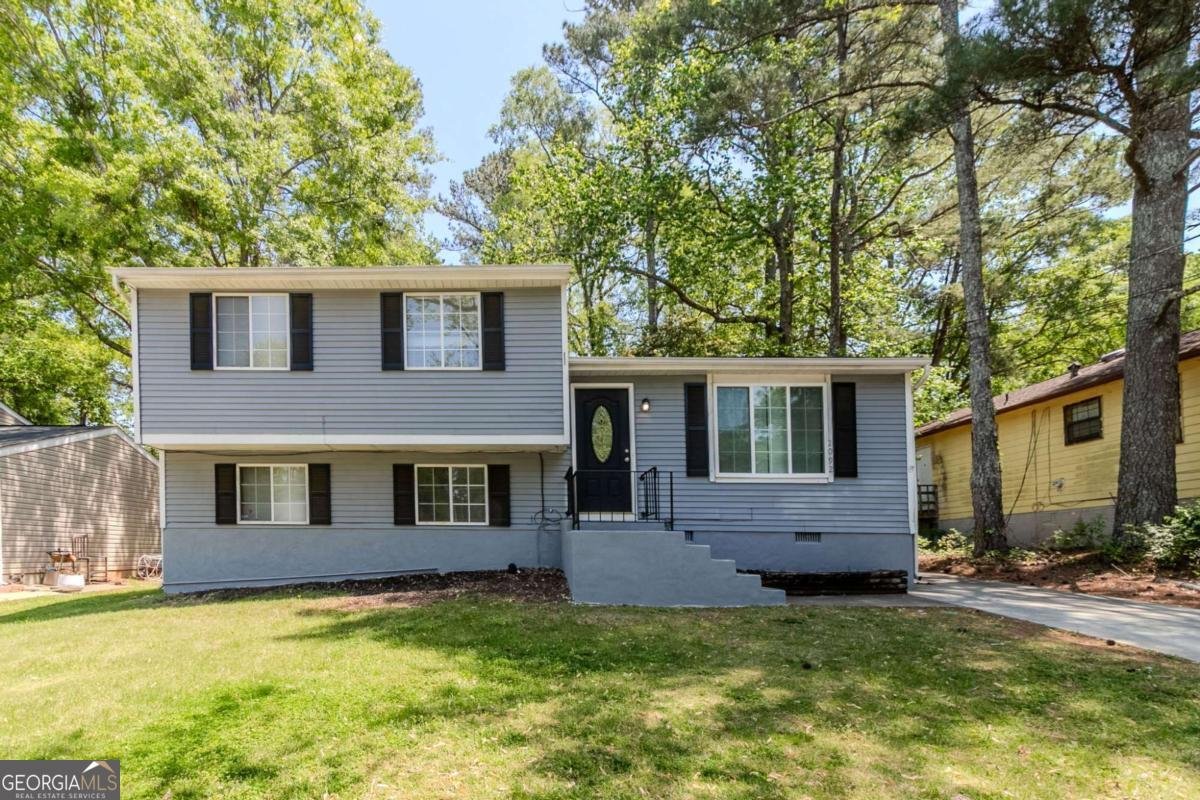 2092 Countydown Lane Stone Mountain - 1