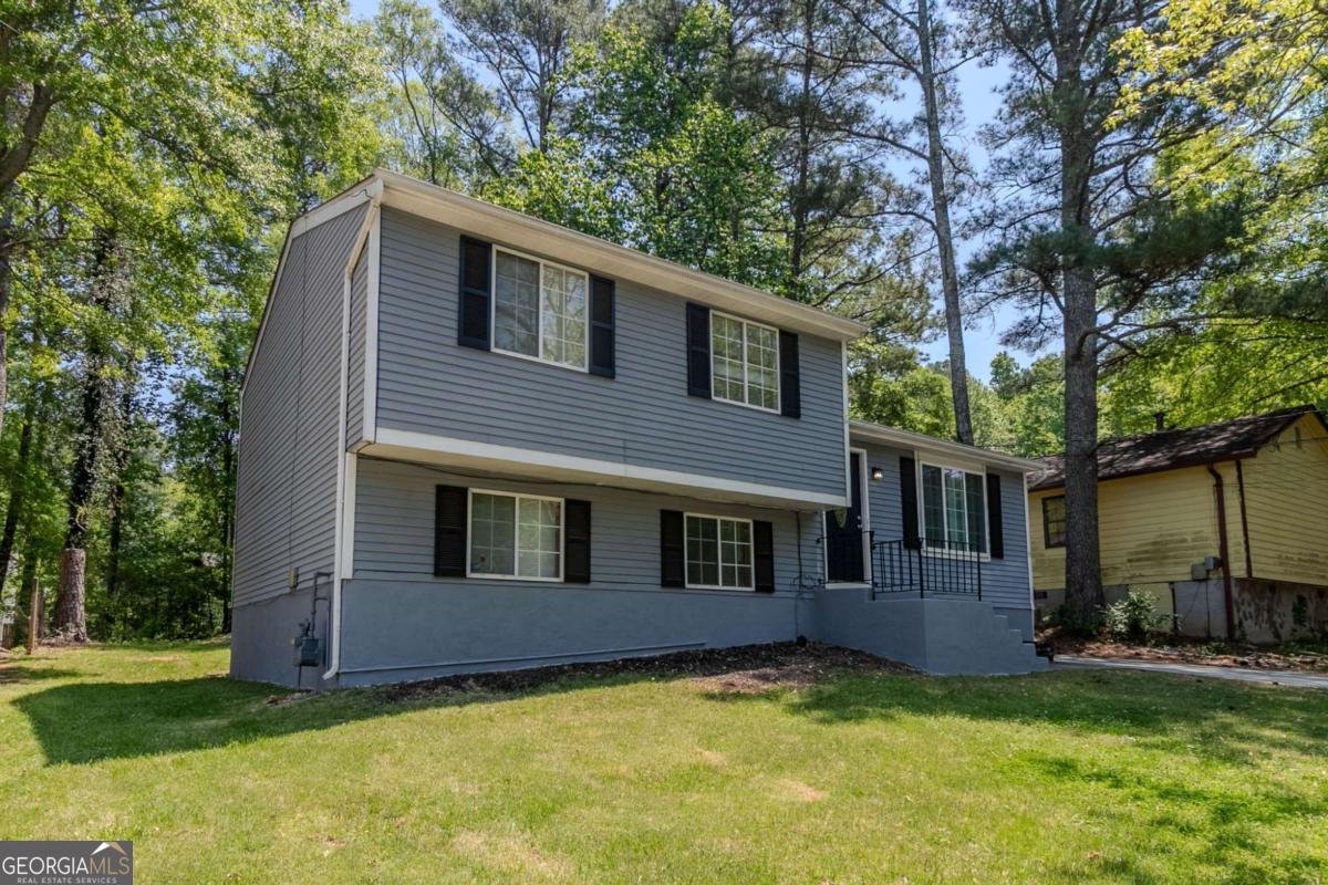 2092 Countydown Lane Stone Mountain - 2