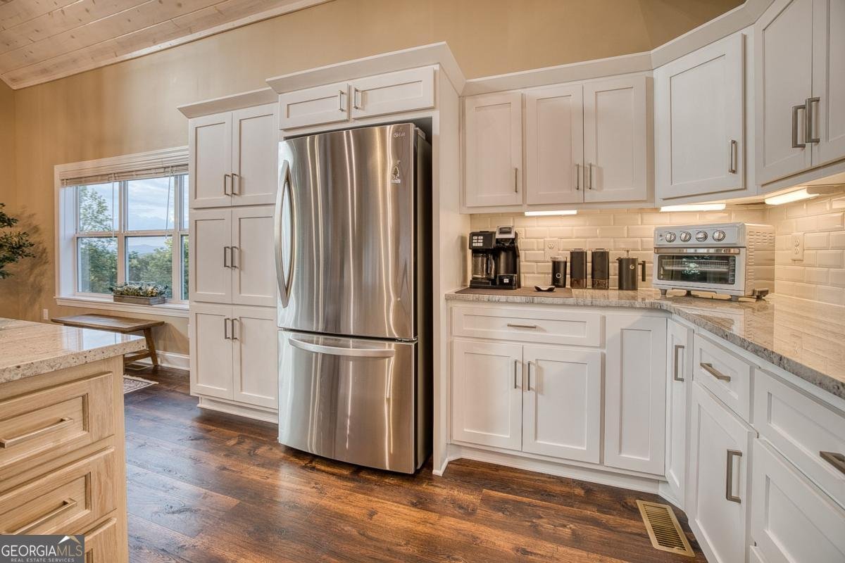1016 Twisted Oak Road Talking Rock - 20