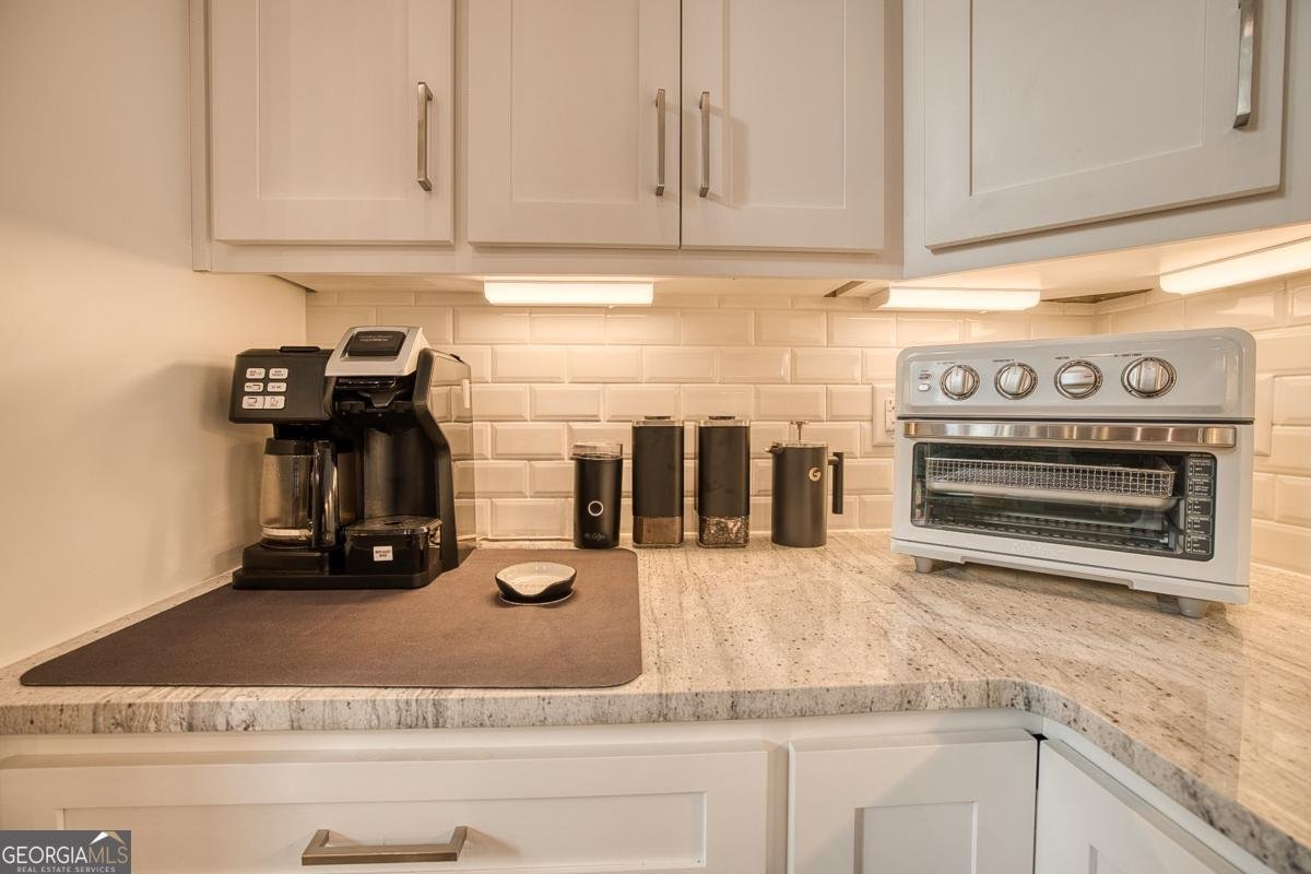1016 Twisted Oak Road Talking Rock - 21