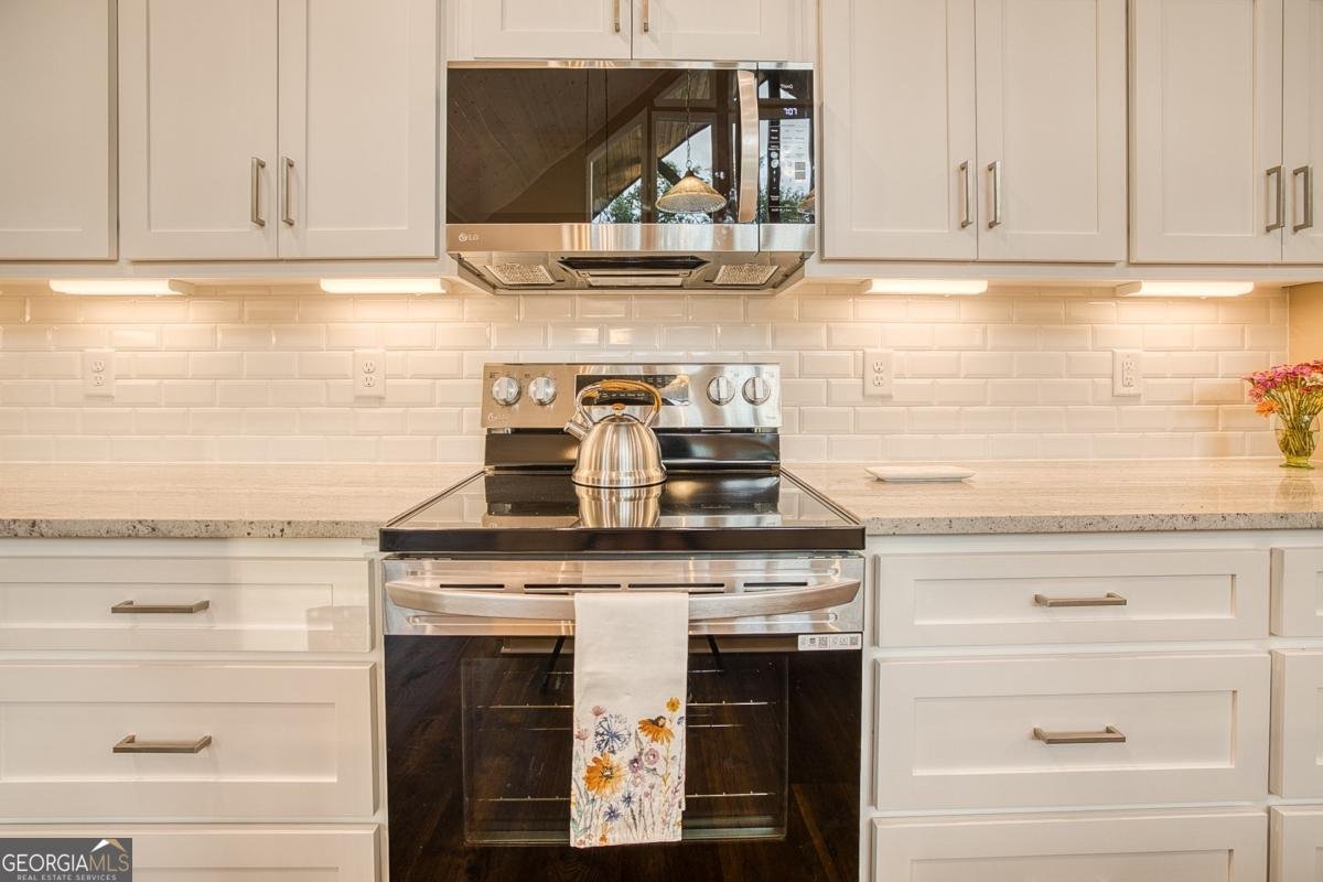 1016 Twisted Oak Road Talking Rock - 22