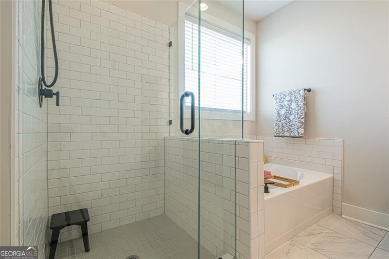 820 FAIR VIEW Circle Roswell - 22