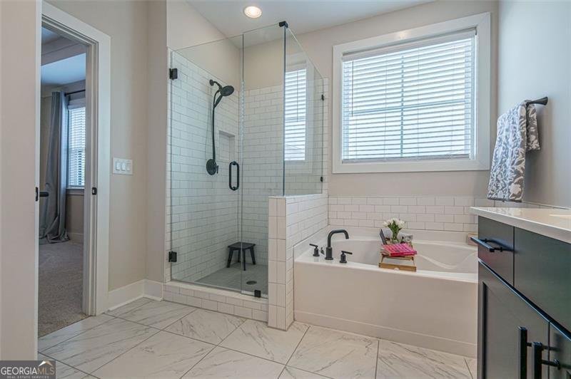 820 FAIR VIEW Circle Roswell - 24