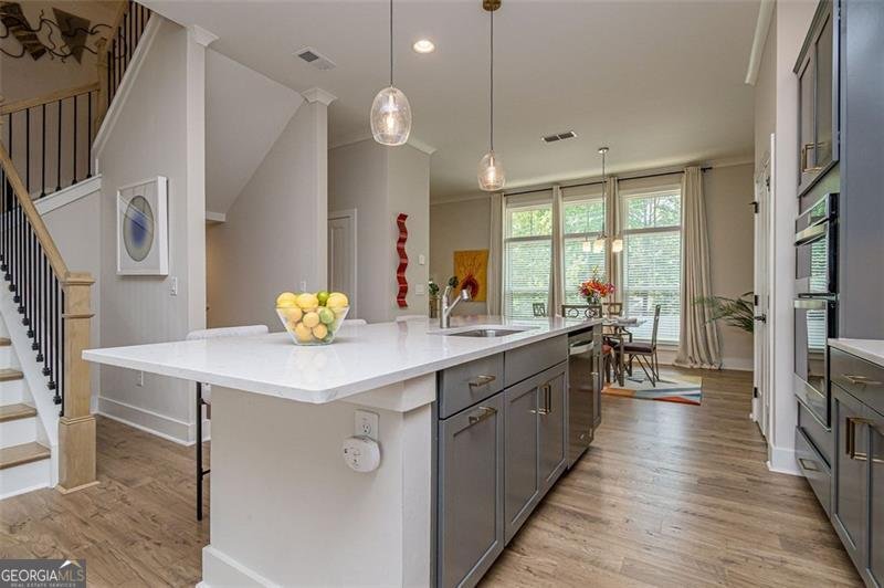 820 FAIR VIEW Circle Roswell - 34
