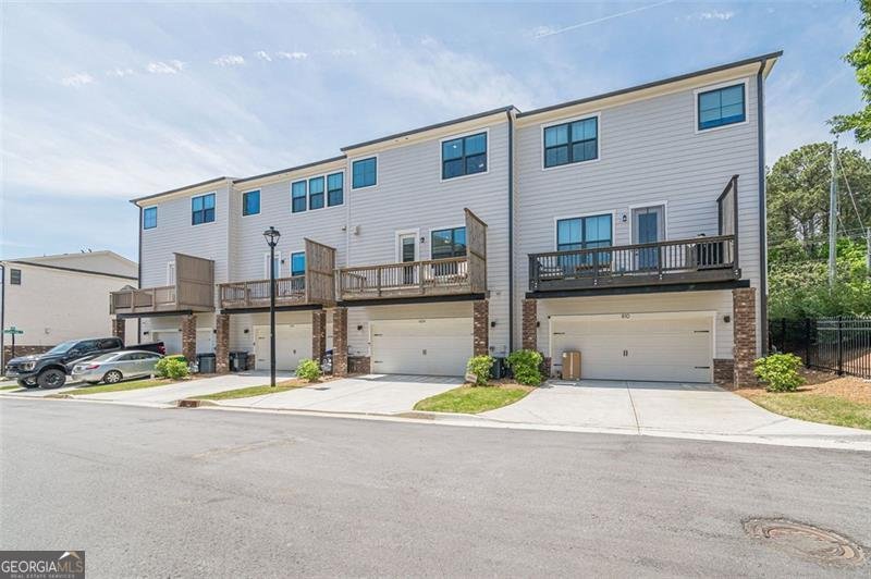 820 FAIR VIEW Circle Roswell - 55