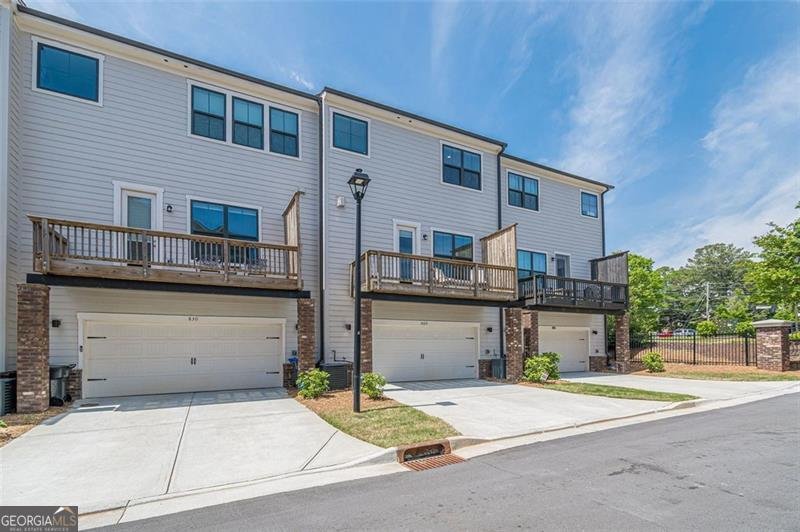 820 FAIR VIEW Circle Roswell - 59