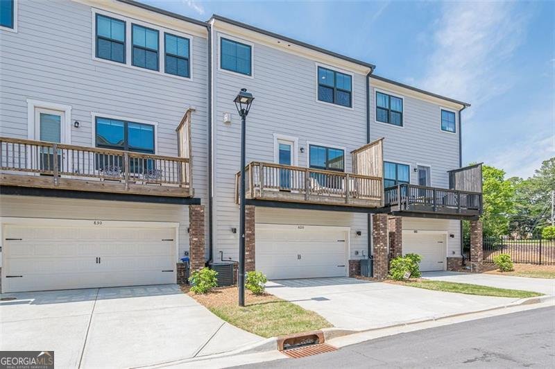 820 FAIR VIEW Circle Roswell - 60