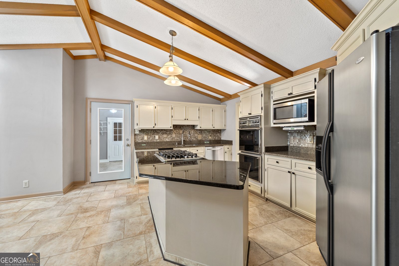664 River North Boulevard Macon - 13