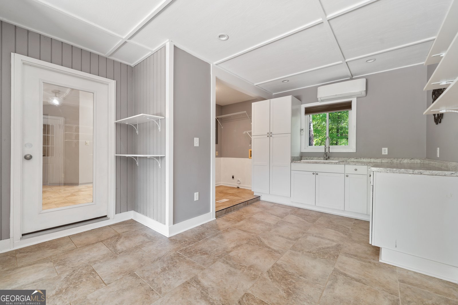 664 River North Boulevard Macon - 24