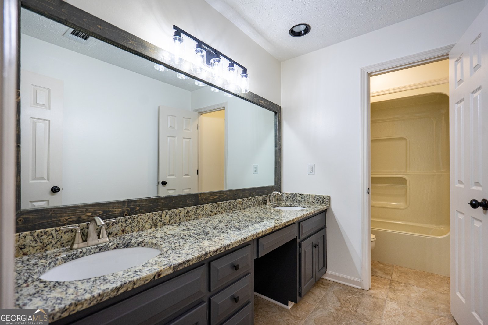 106 Powers Court Lagrange - 24