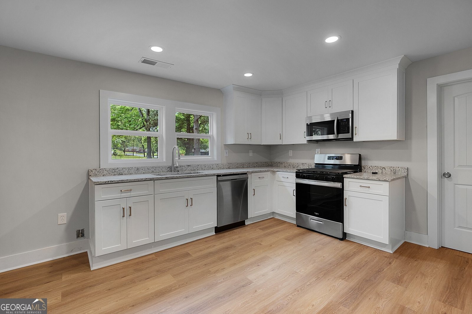 106 Jones Street Summerville - 16