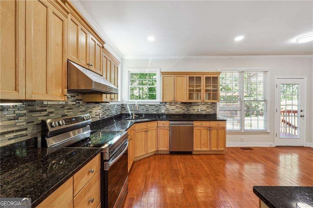 225 Bayswater Drive Suwanee - 4