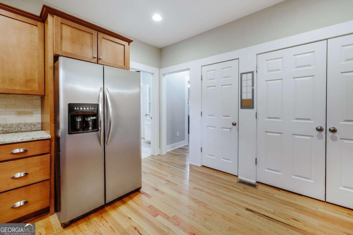90 Hart Avenue Athens - 19