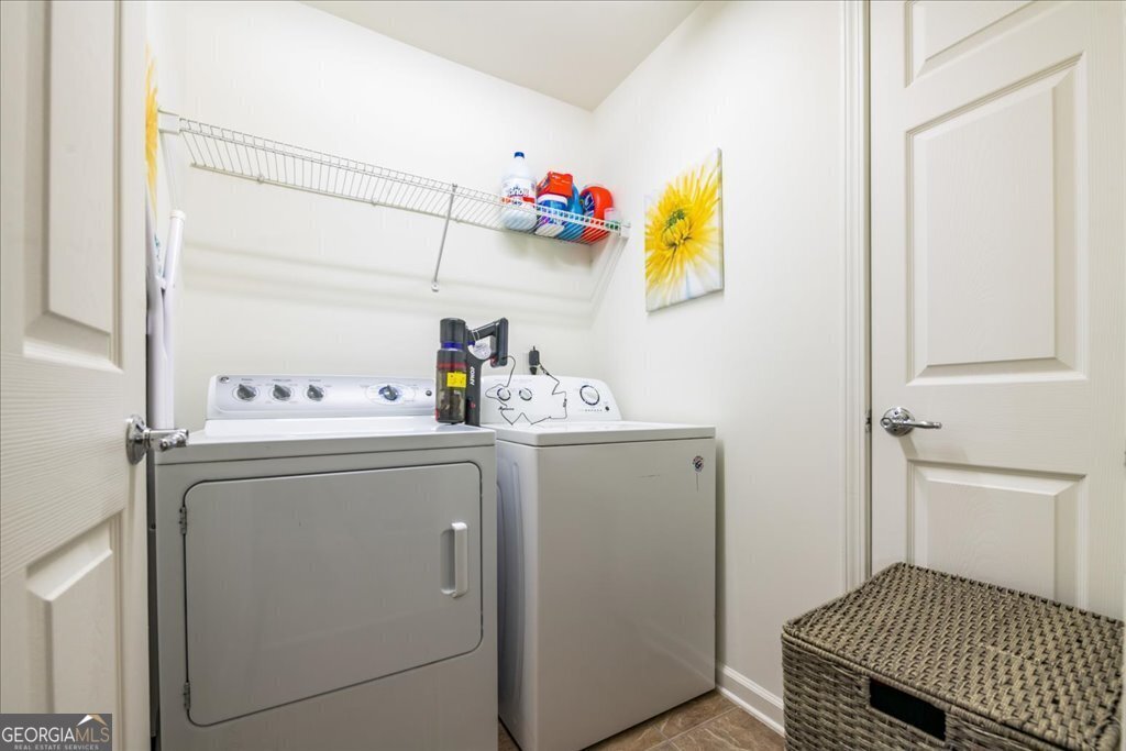 2145 SHOOP Court Smyrna - 36