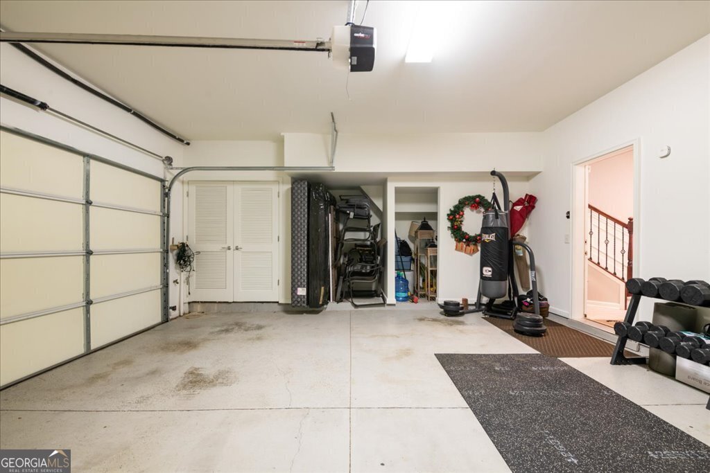 2145 SHOOP Court Smyrna - 43