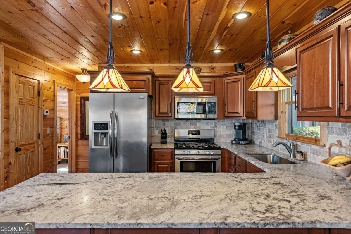 218 Chickadee Drive Blue Ridge - 33