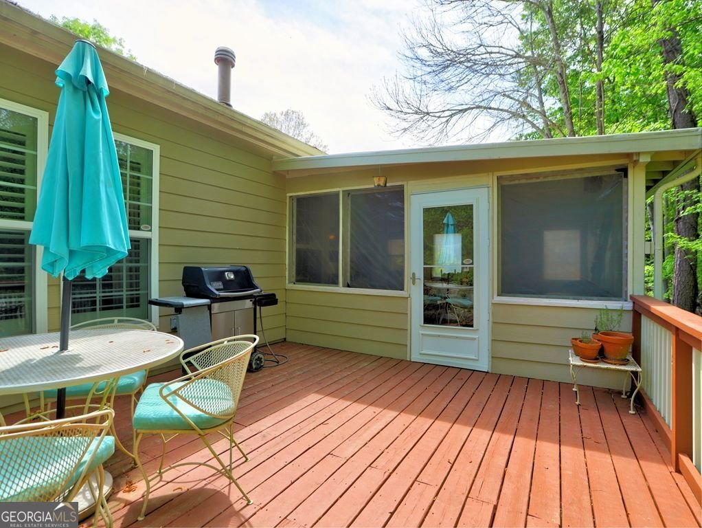 111 Churchcliff Drive Woodstock - 33