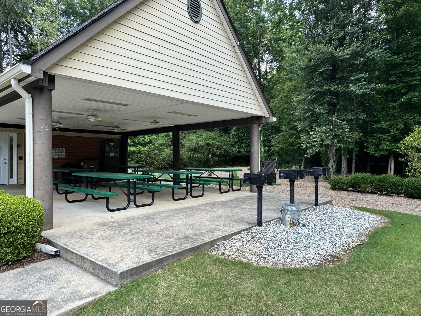 602 Springharbor Drive Woodstock - 40