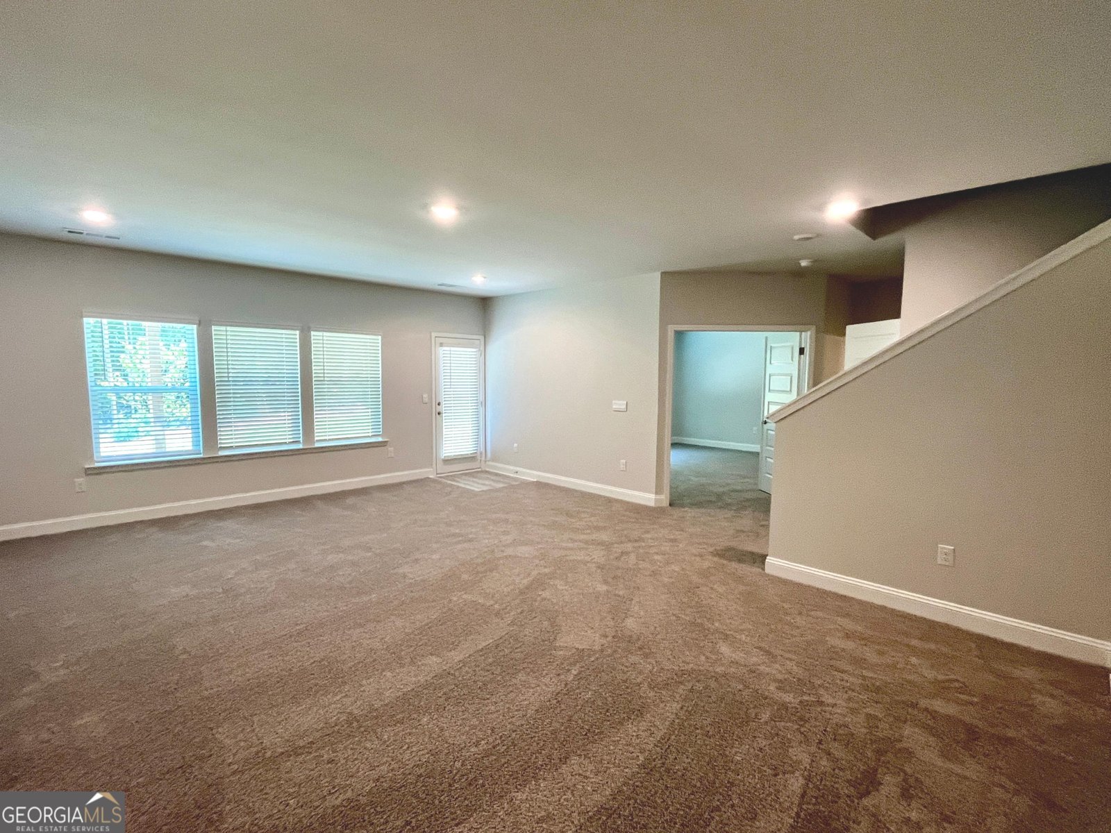 217 Shoreline Way Macon - 14