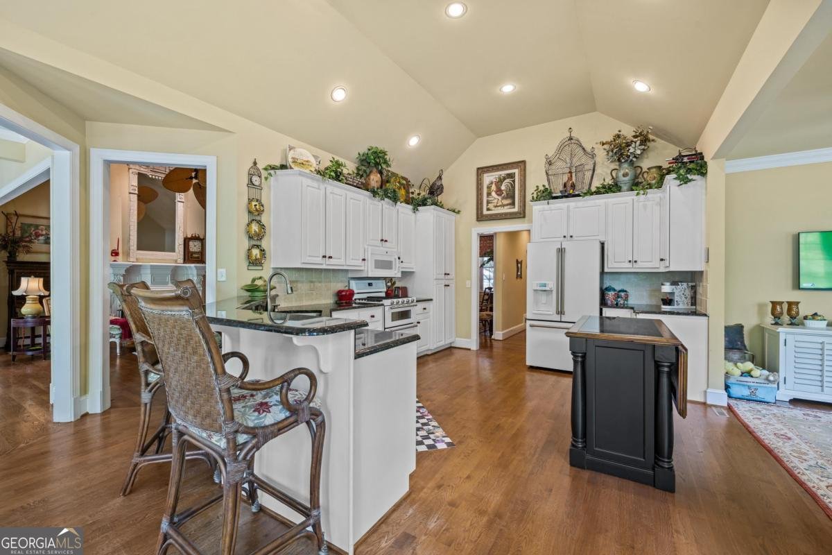 129 Barrington Hall Drive Eatonton - 27
