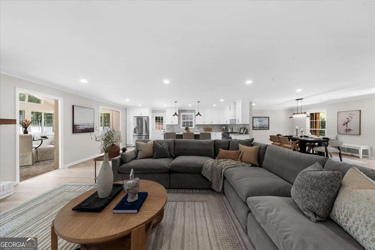 7300 Wynhill Drive Sandy Springs - 14
