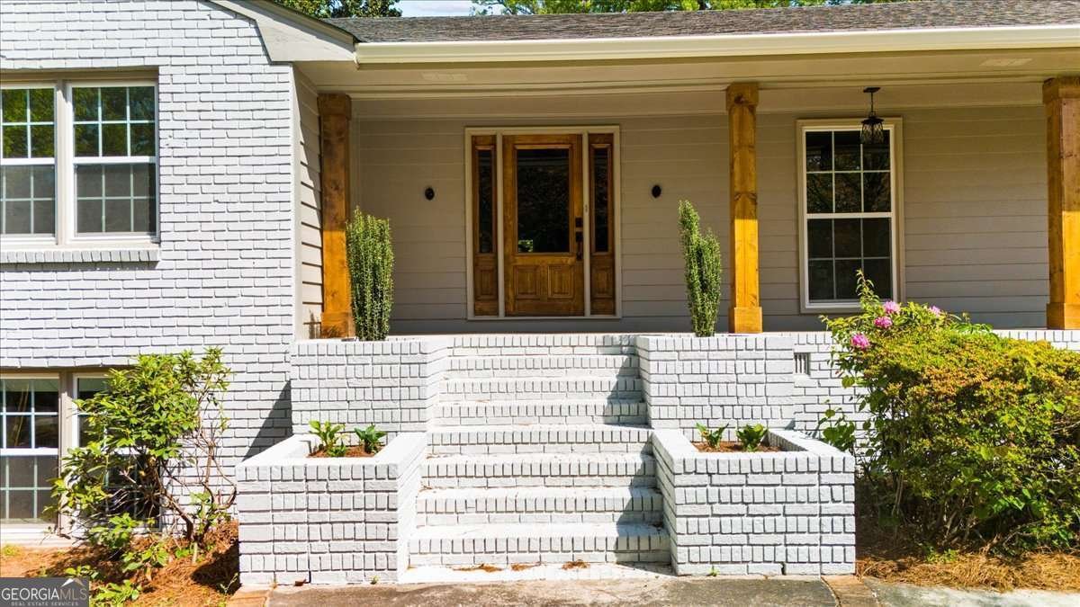 7300 Wynhill Drive Sandy Springs - 2
