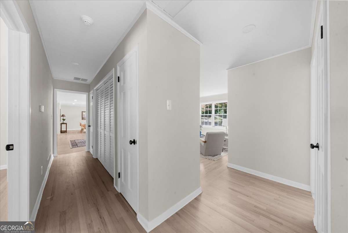 7300 Wynhill Drive Sandy Springs - 34