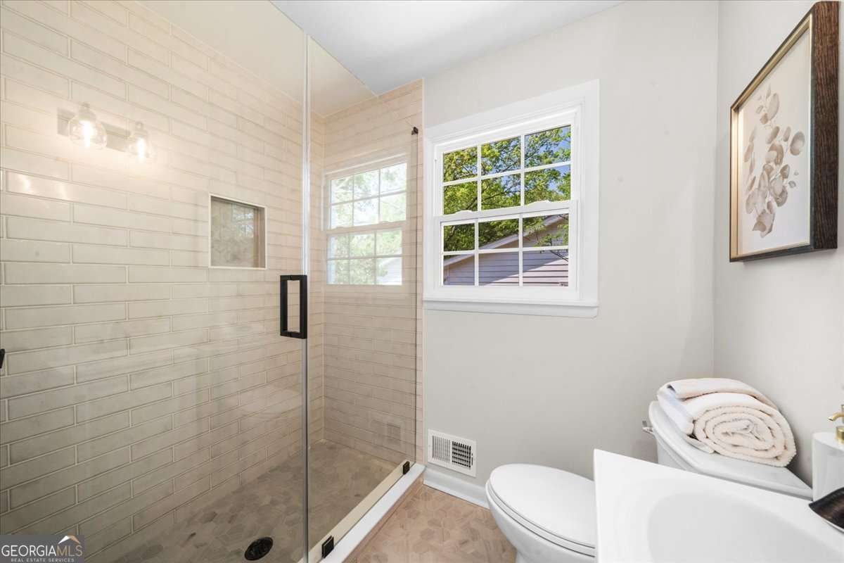 7300 Wynhill Drive Sandy Springs - 35