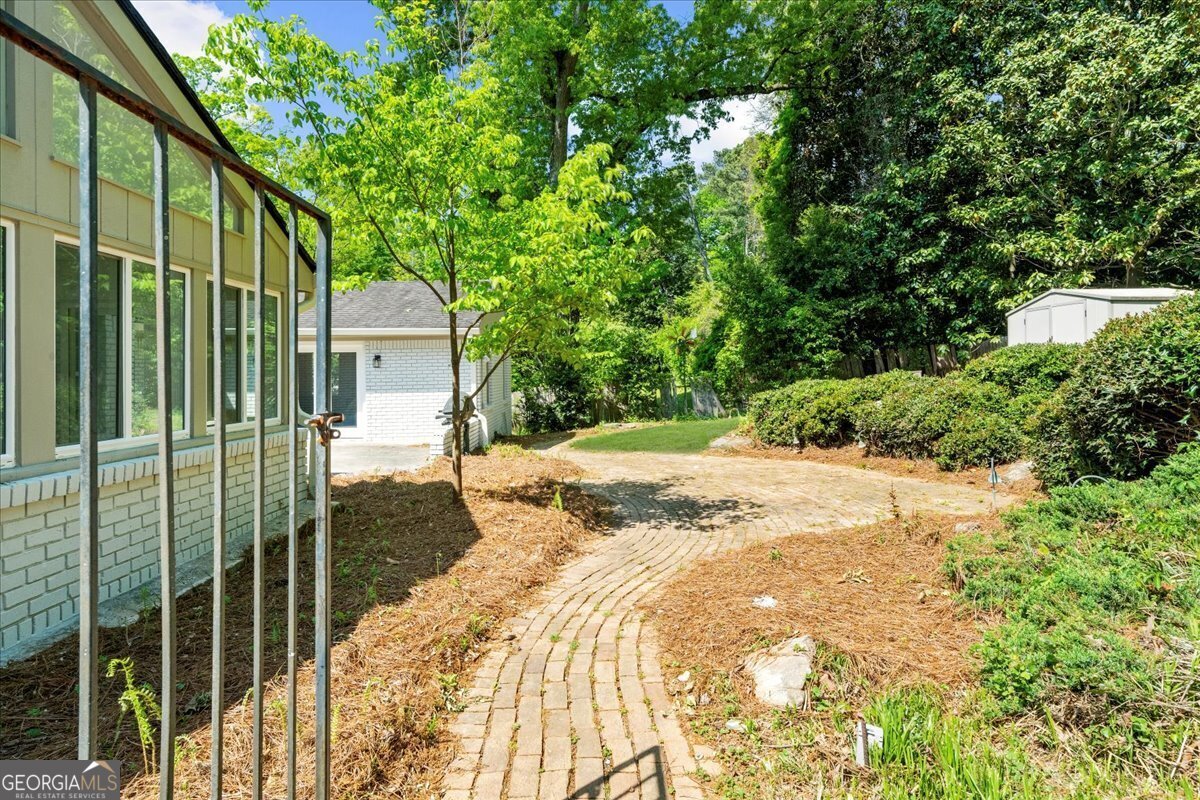 7300 Wynhill Drive Sandy Springs - 64