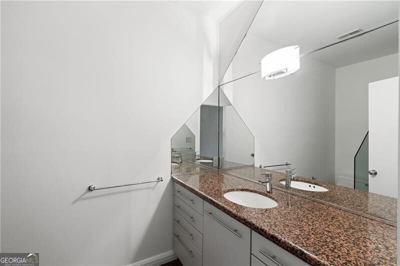 1121 Dawn View Lane Atlanta - 31