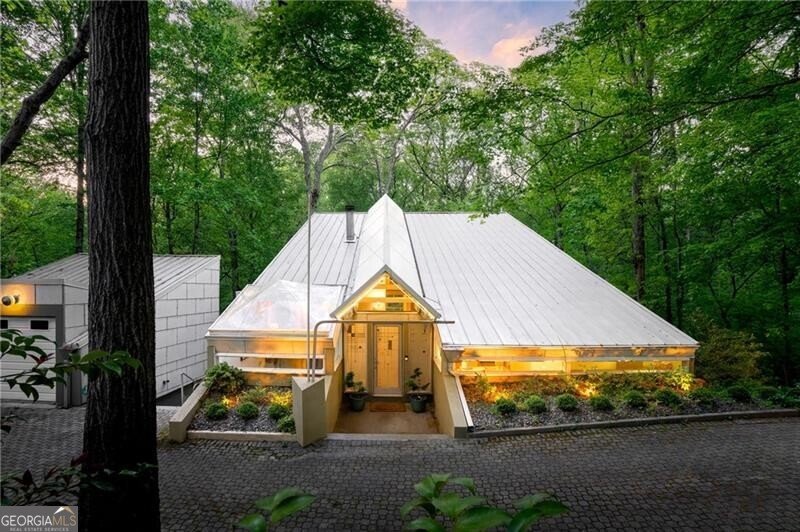 1121 Dawn View Lane Atlanta - 55