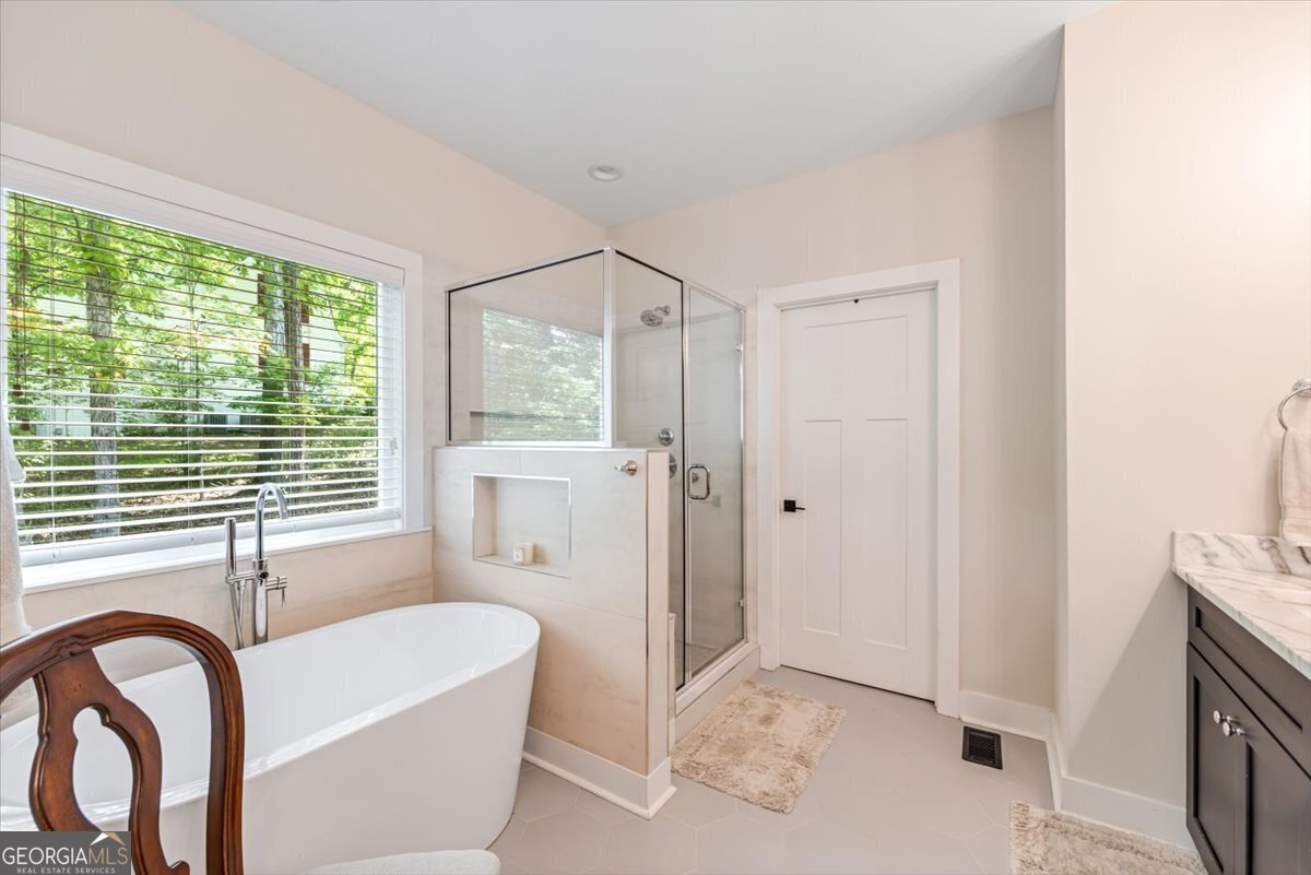 200 River North Boulevard Macon - 17