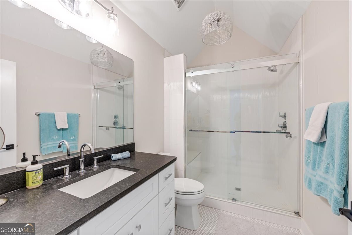 200 River North Boulevard Macon - 24