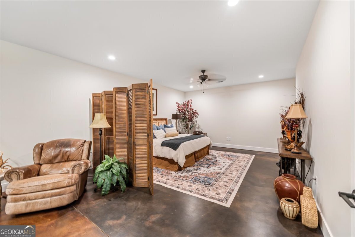 200 River North Boulevard Macon - 27