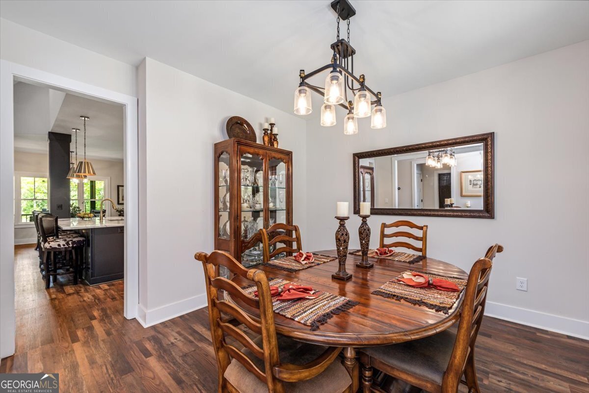 200 River North Boulevard Macon - 4