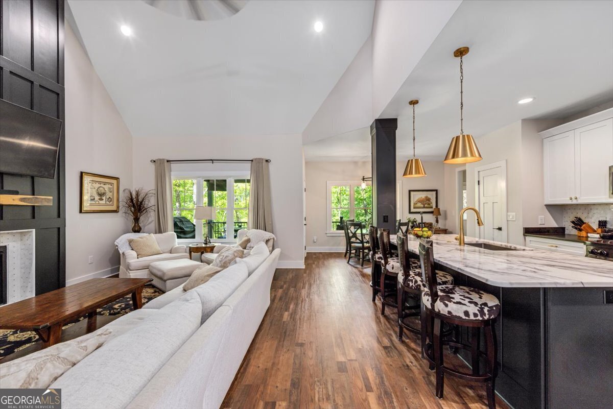 200 River North Boulevard Macon - 5