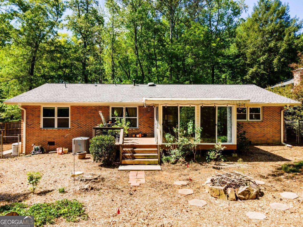 3290 Custer Lake Drive Marietta - 21