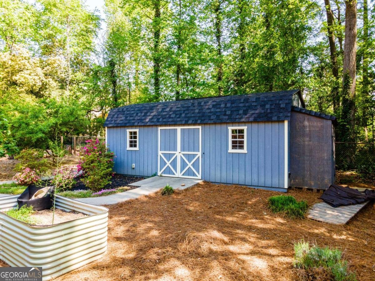 3290 Custer Lake Drive Marietta - 24