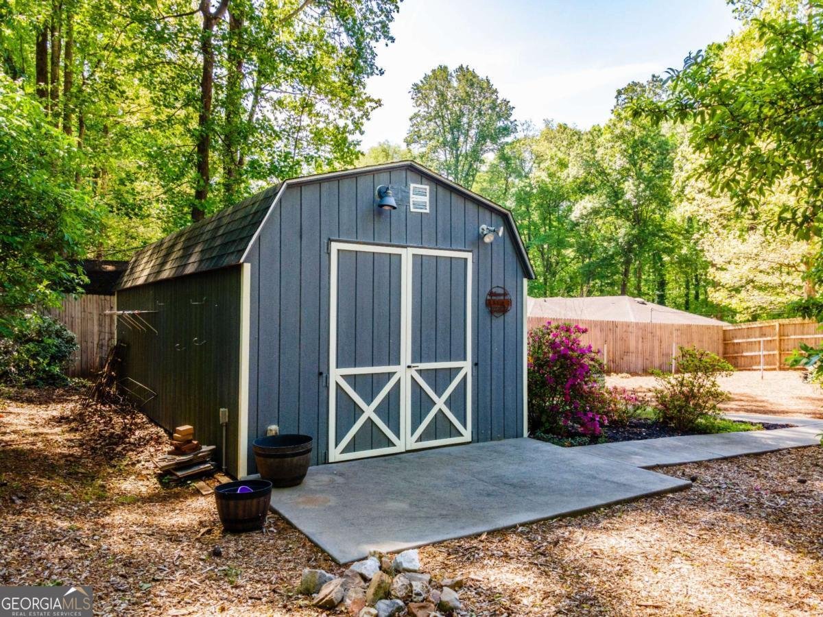 3290 Custer Lake Drive Marietta - 26