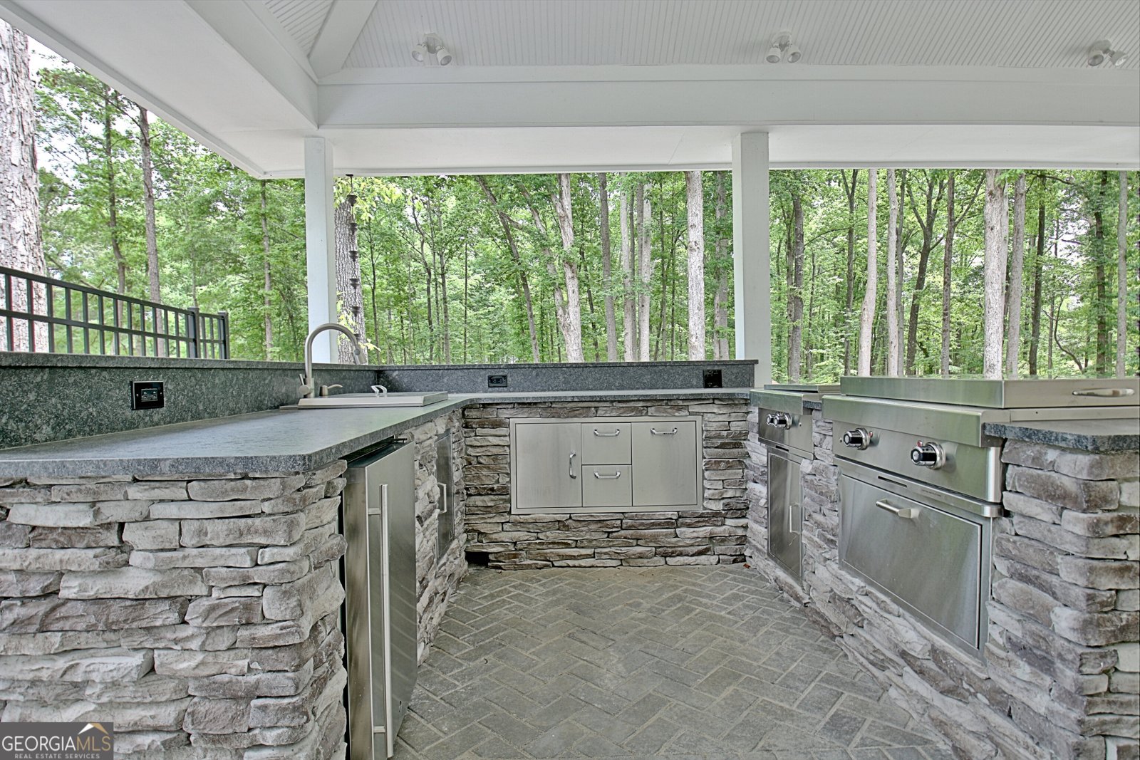 135 Adams Park Drive Fayetteville - 22