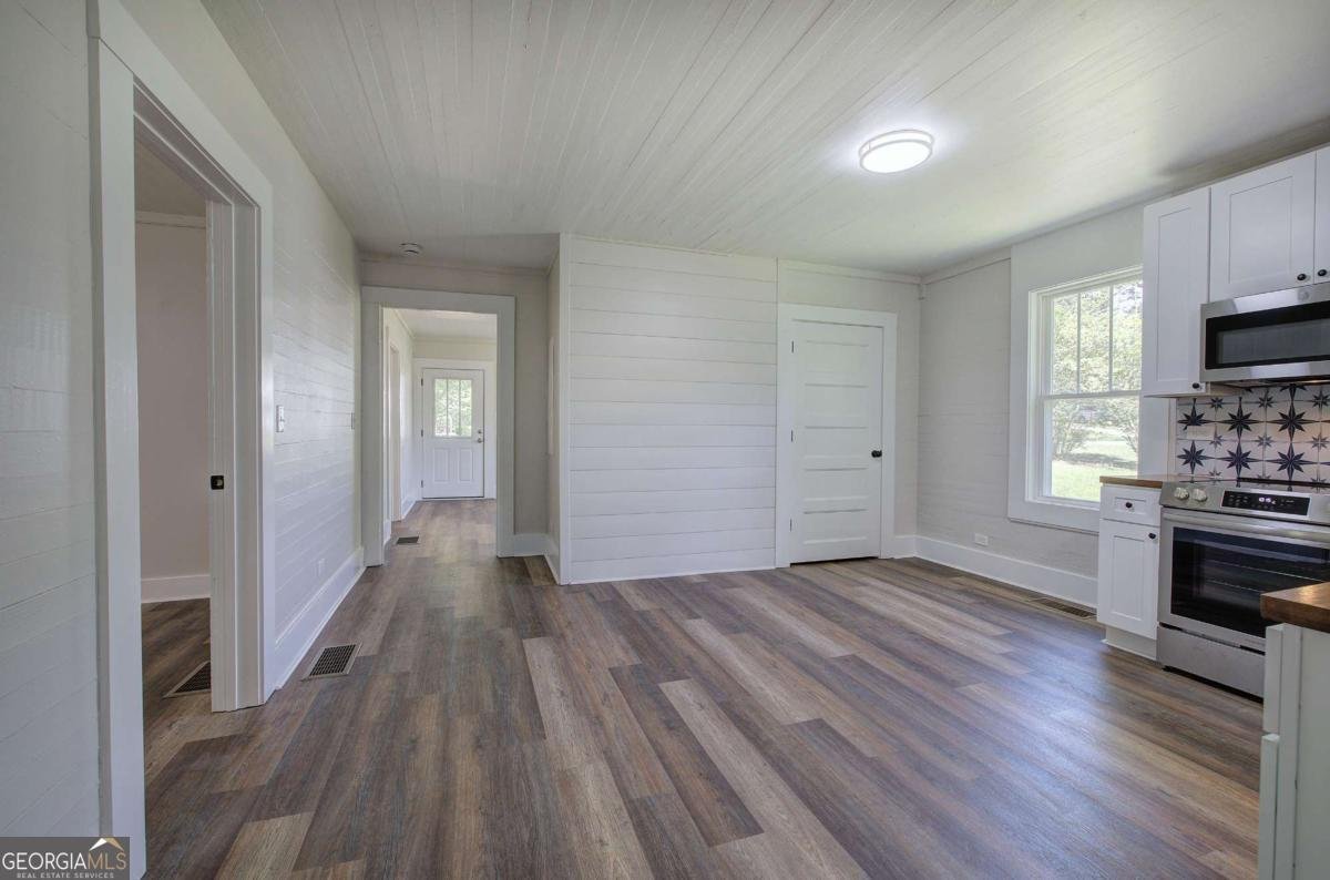 899 Marshall Fuller Road Dallas - 16