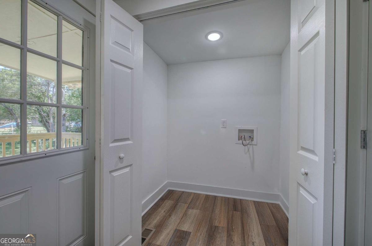 899 Marshall Fuller Road Dallas - 32