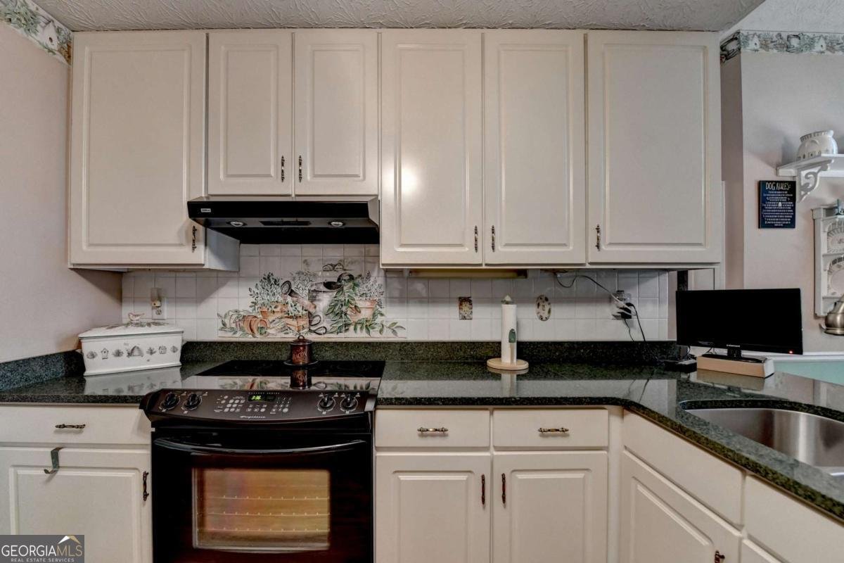 4735 Rabbit Farm Road Loganville - 27