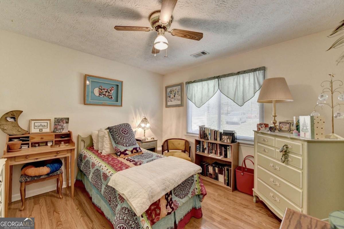 4735 Rabbit Farm Road Loganville - 43