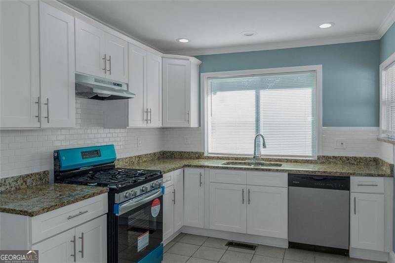 4175 Danforth Atlanta - 8