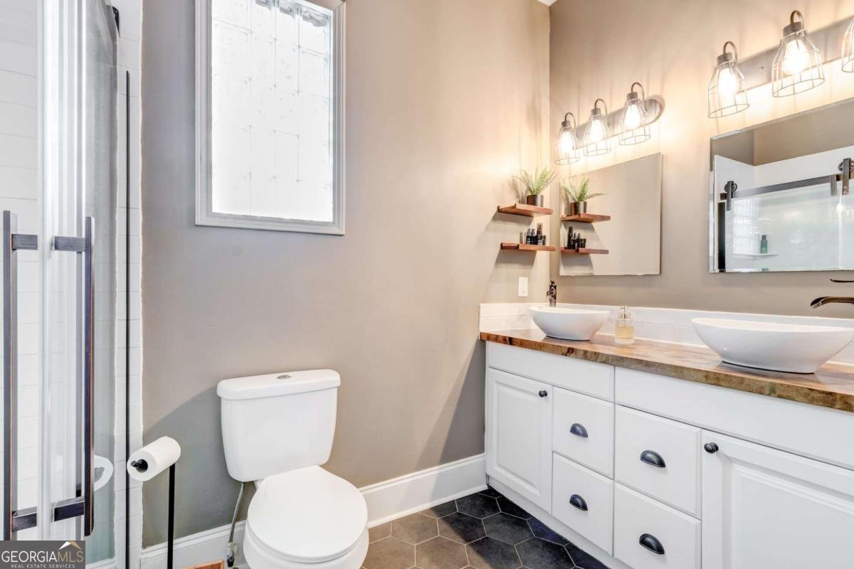 1426 Memorial Drive Atlanta - 23