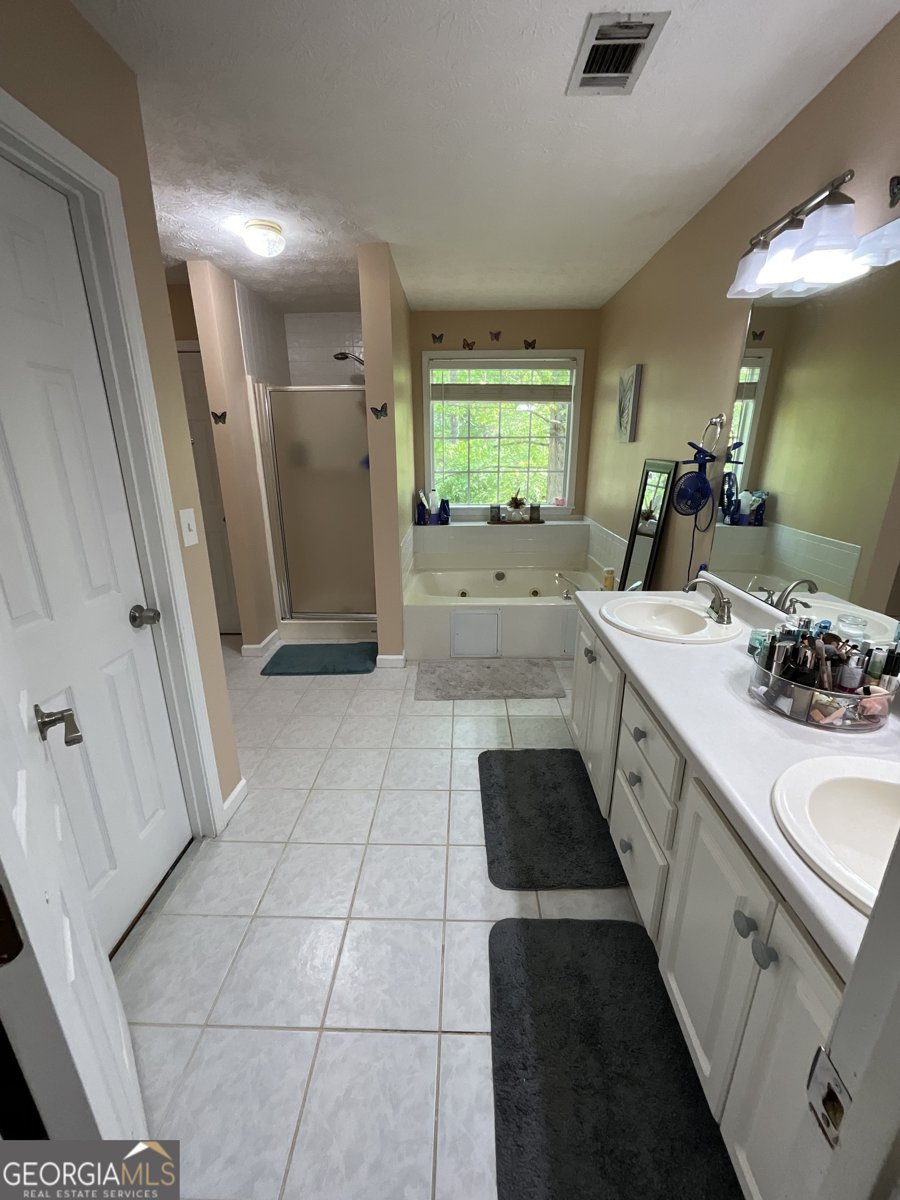 5363 Forest Drive Loganville - 31