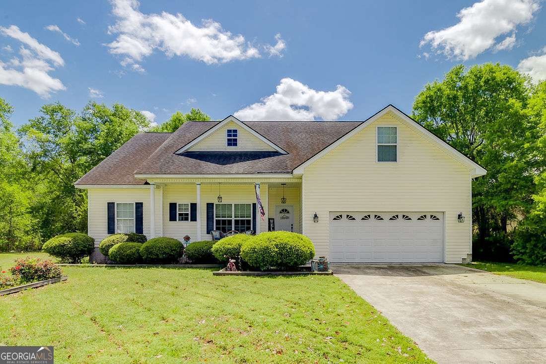 106 Cedar Drive Springfield - 1